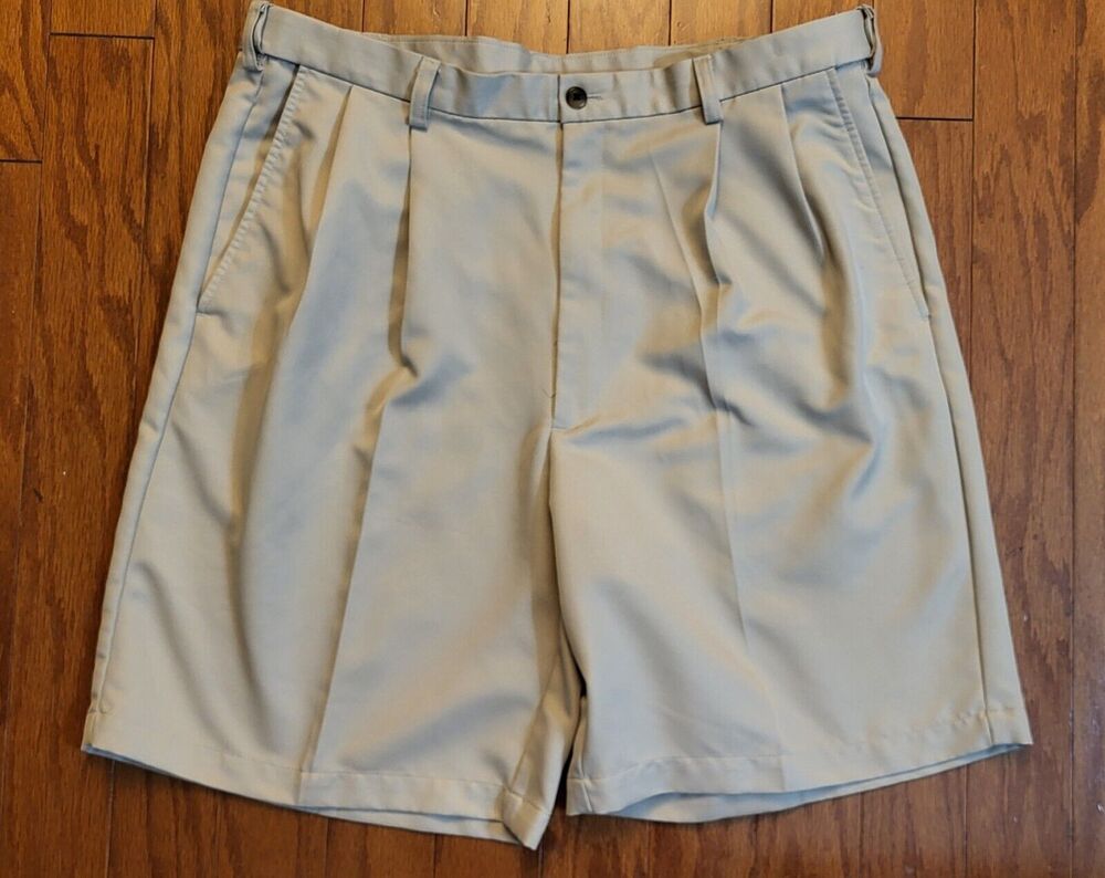 Haggar Chino Shorts Men's Size 38 Khaki Tan Pleated Front Casual